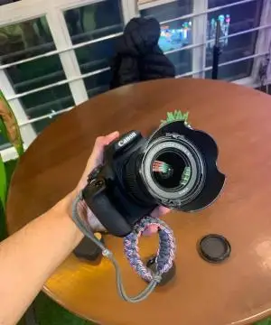 دوربین Canon EOS 2000D آکبند واقعی دست دوم