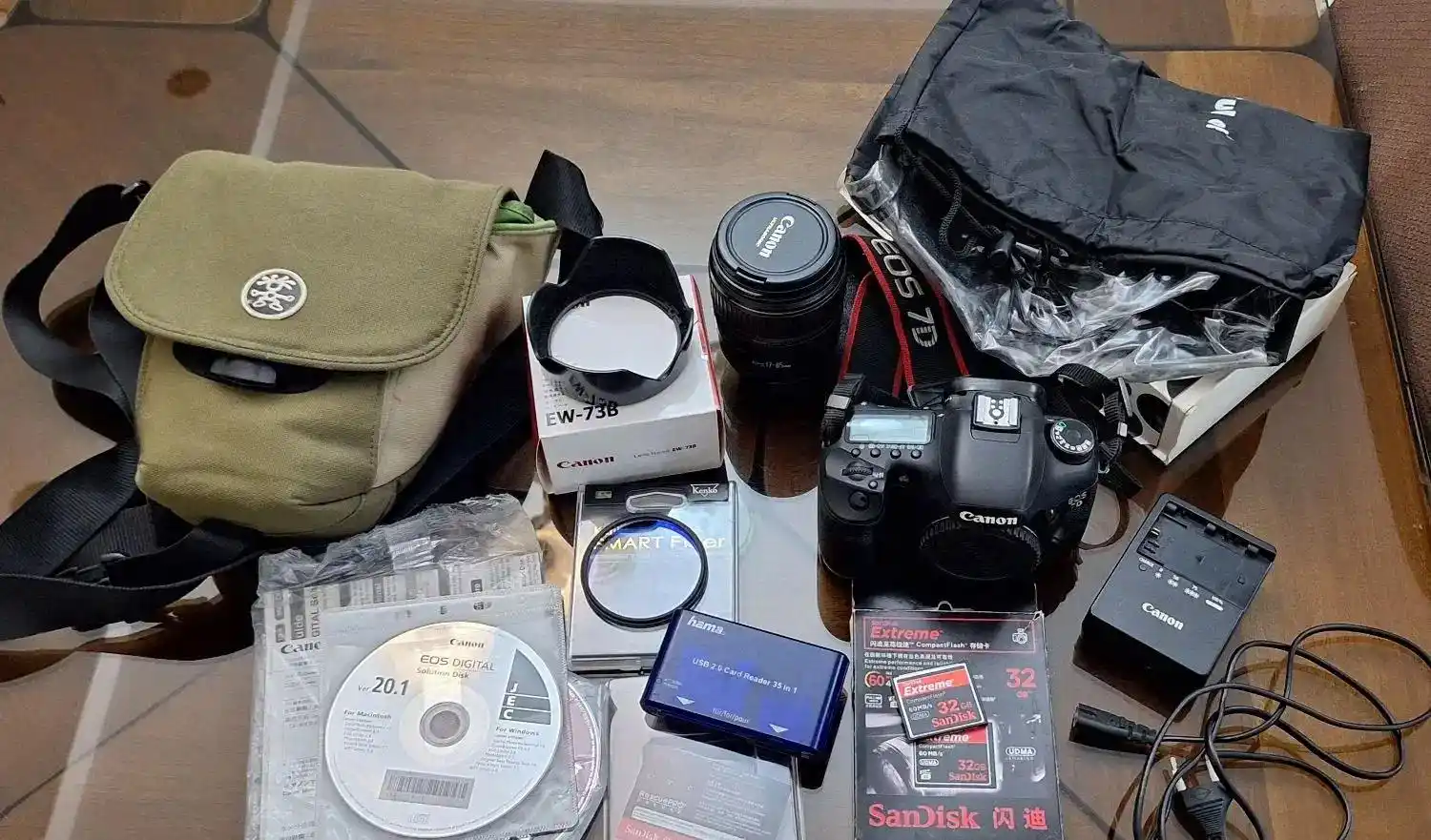 ست کامل عکاسی با Canon 7D دست دو