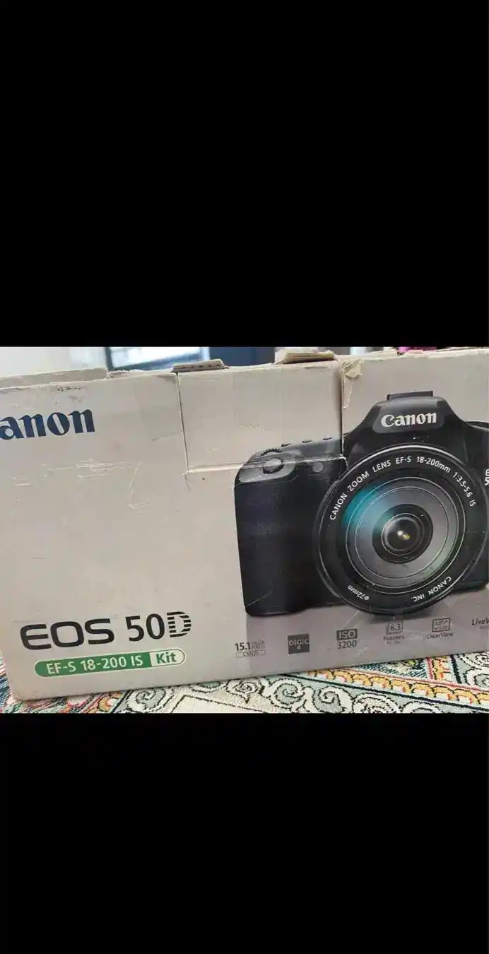 دوربین عکاسی کنون ۵۰D دست دو