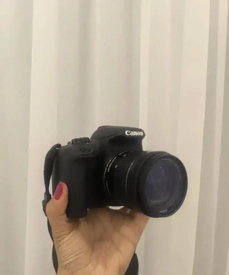 دوربین کنون 850d دست دو