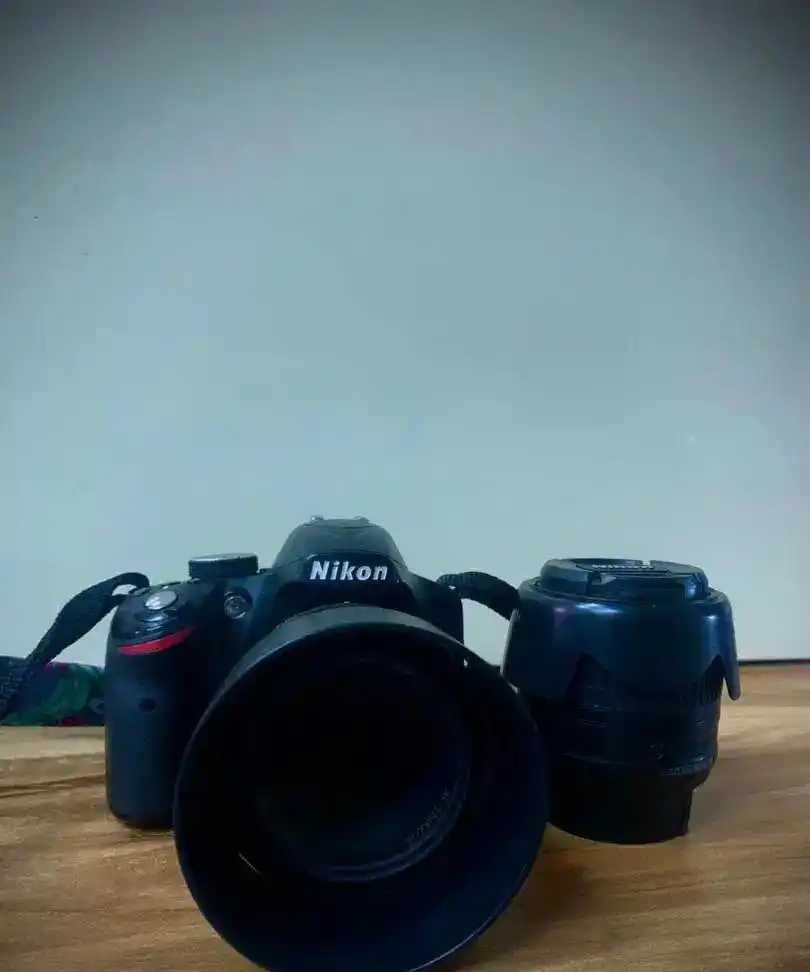 دوربین Nikon D3200 lens 50 fix دست دو