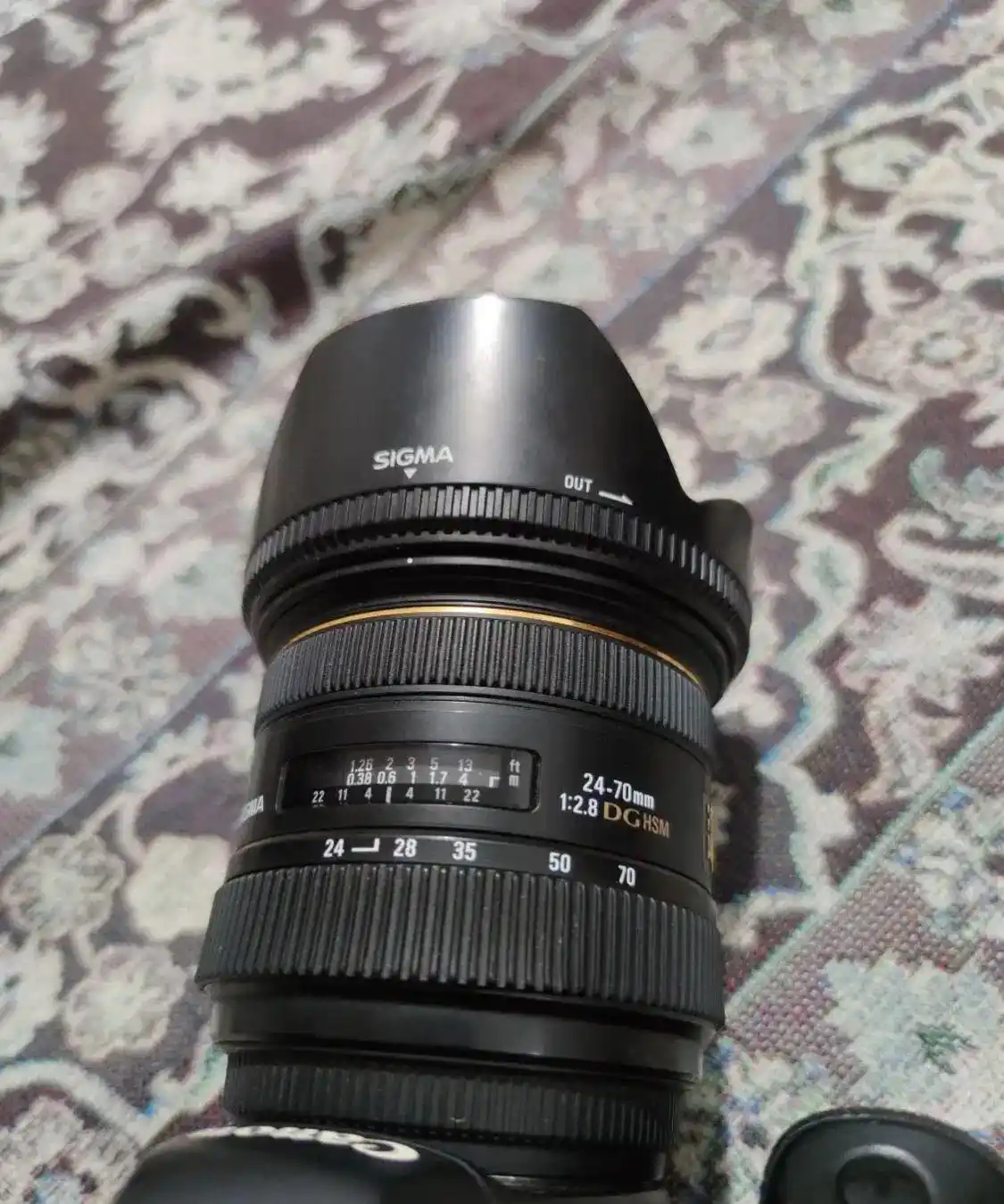 دو تا لنز کانن 24 70 و ۱۷ ۴۰ دست دو