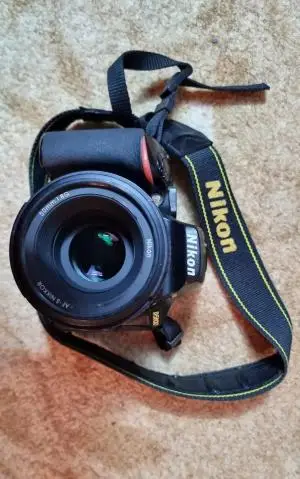 دوربین عکاسی و فیلمبرداری نیکون D5600 دست دوم