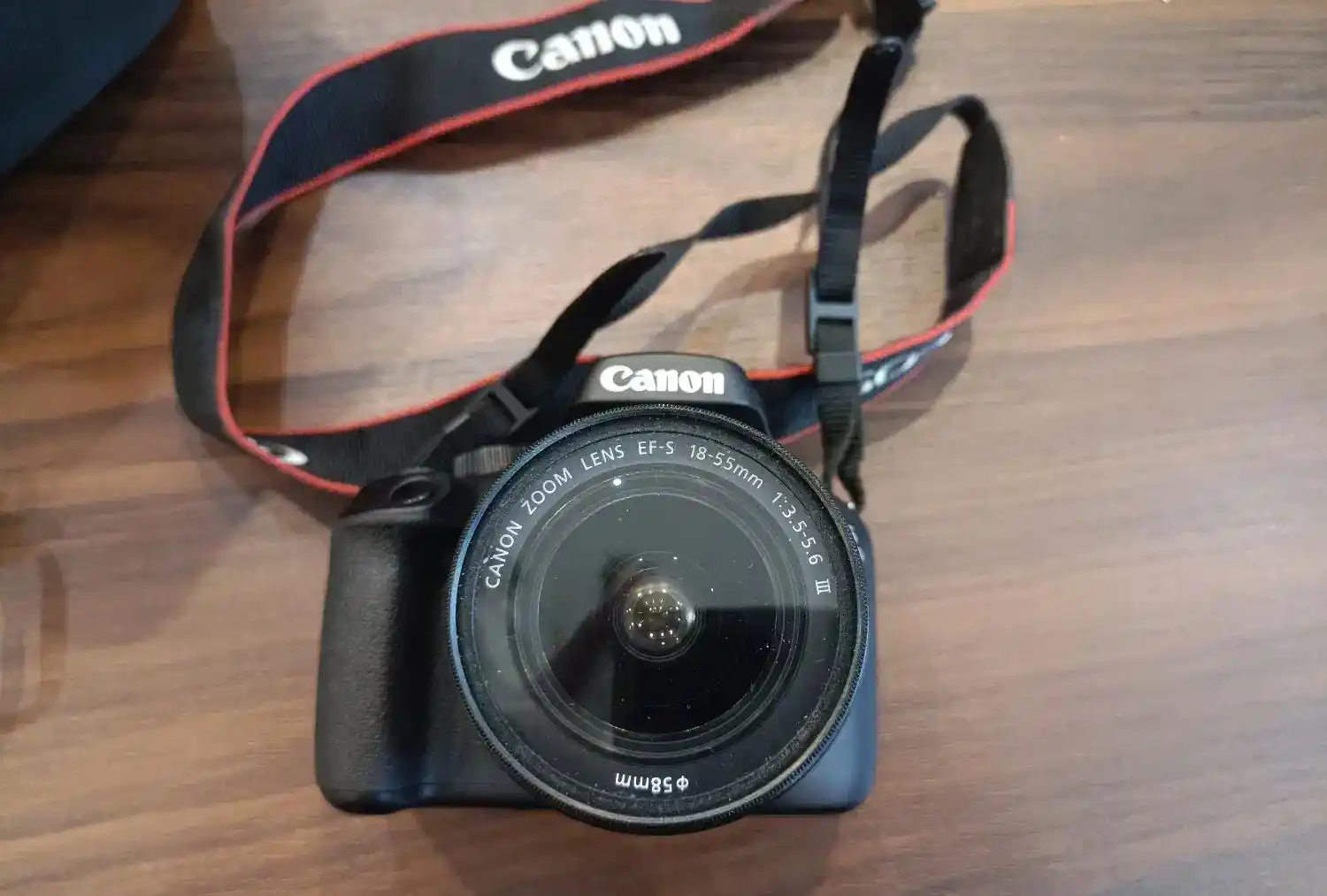 دوربین canon 4000D دست دو