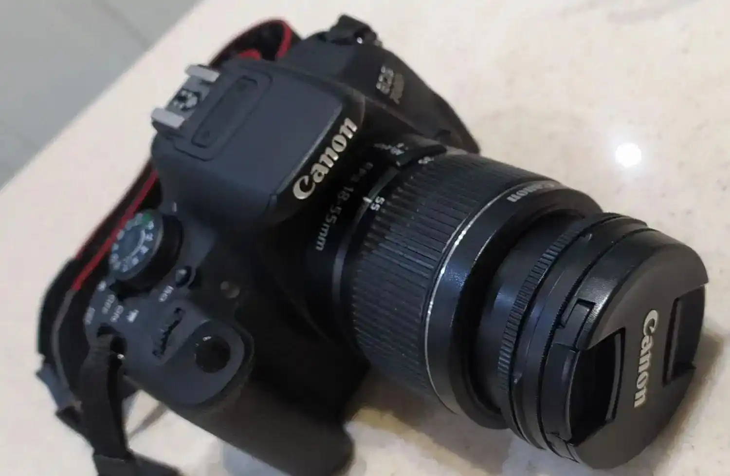 دوربین کنون مدل 700d دست دو