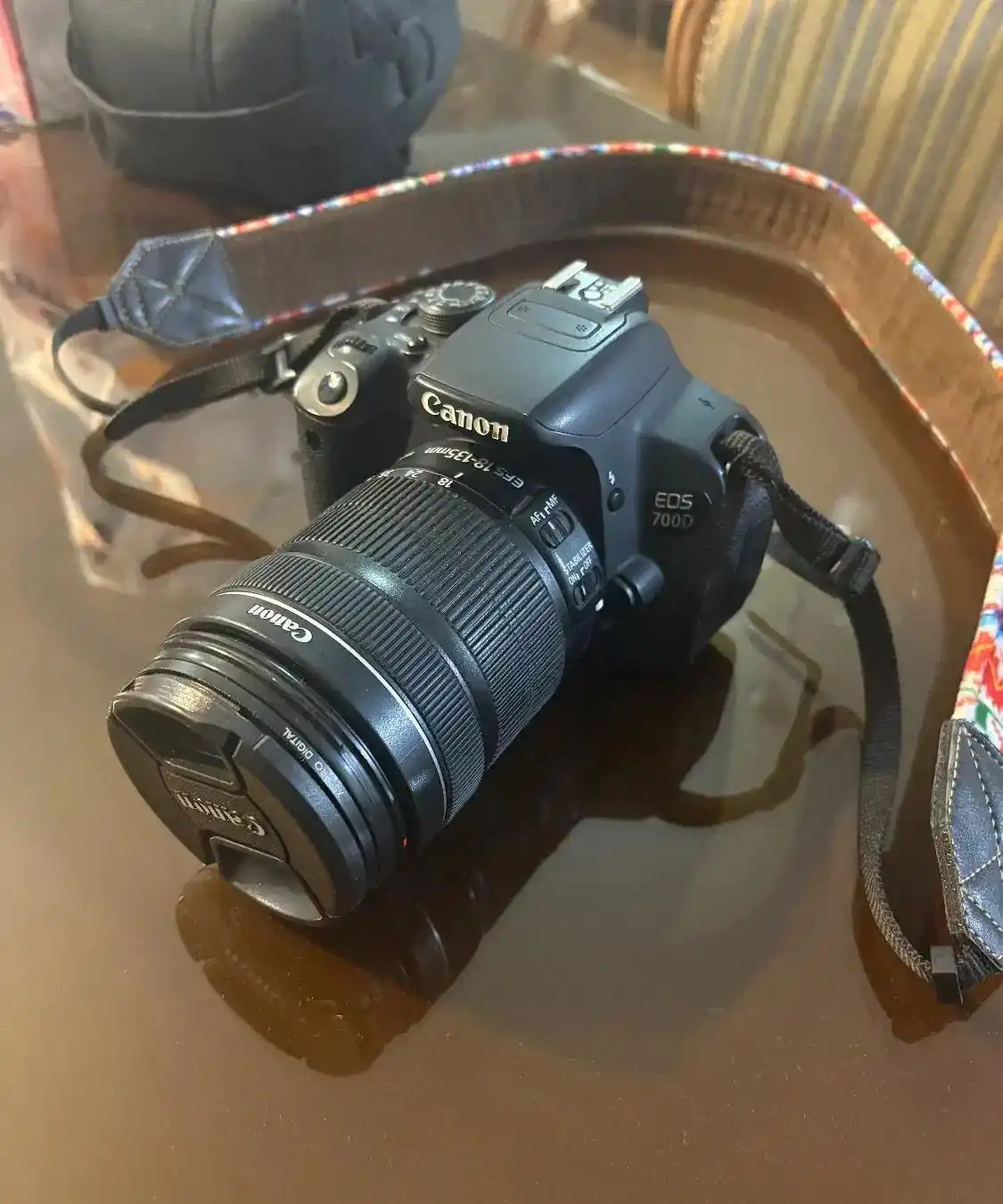 فروش دوربین کانن 700D با لنز 18-135 دست دو