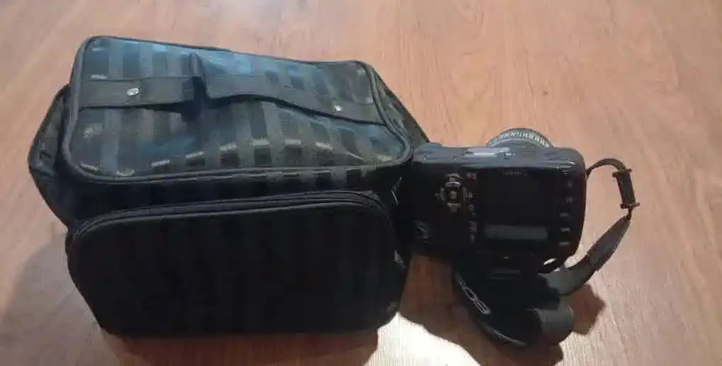 دوربین عکاسی دست دو