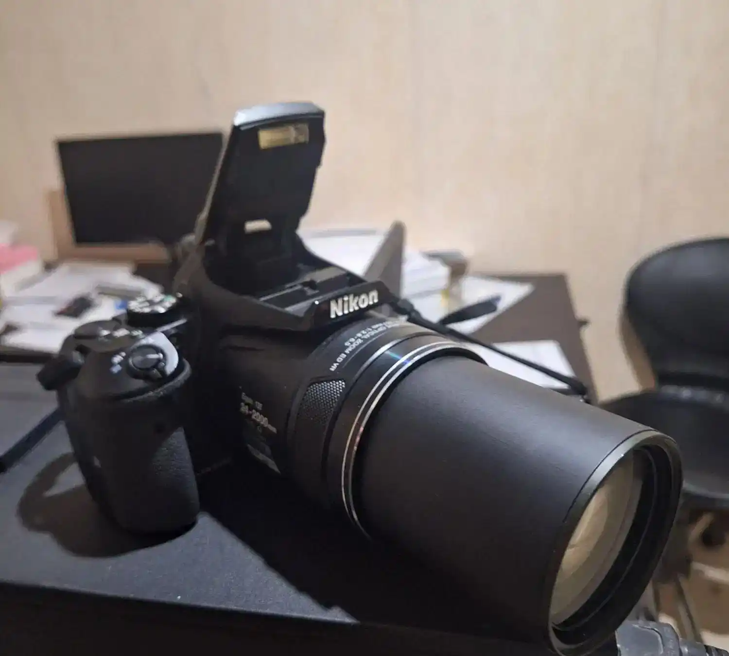 دوربین عکاسیnikon coolpix p900 دست دو