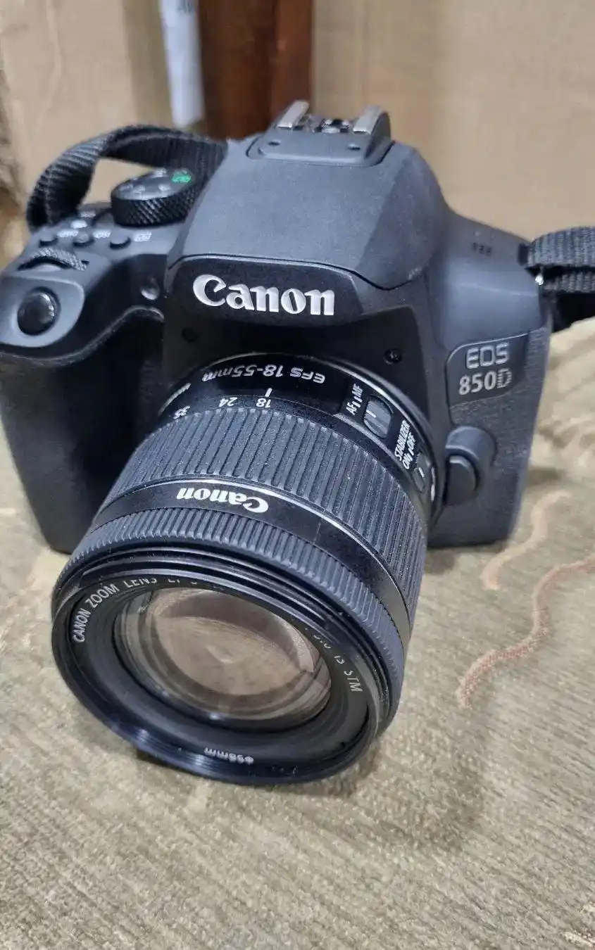 دوربین عکاسی کنون 850D دست دو