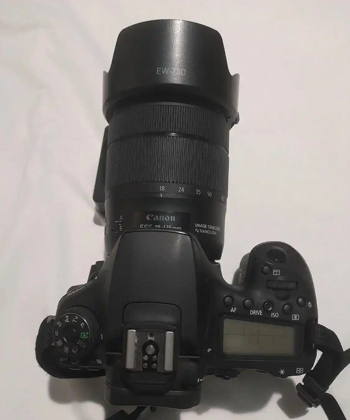 فروش دوربین کانن ۹۰ دی دست دو