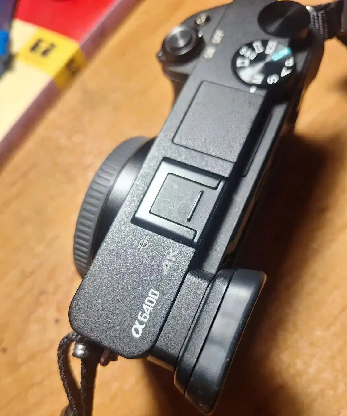 دوربین سونی آلفا ۶۴۰۰ - sony a6400 دست دو