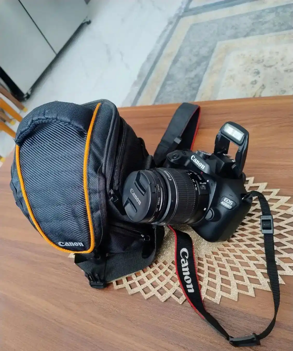 دوربین Canon 4000D درحدنو دست دو