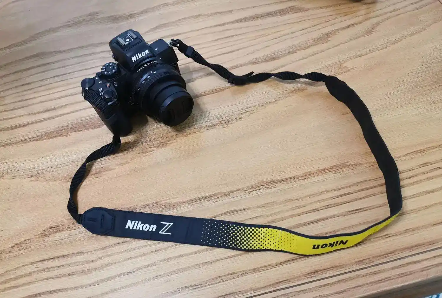 دوربین نیکون Nikon Z50 دست دو