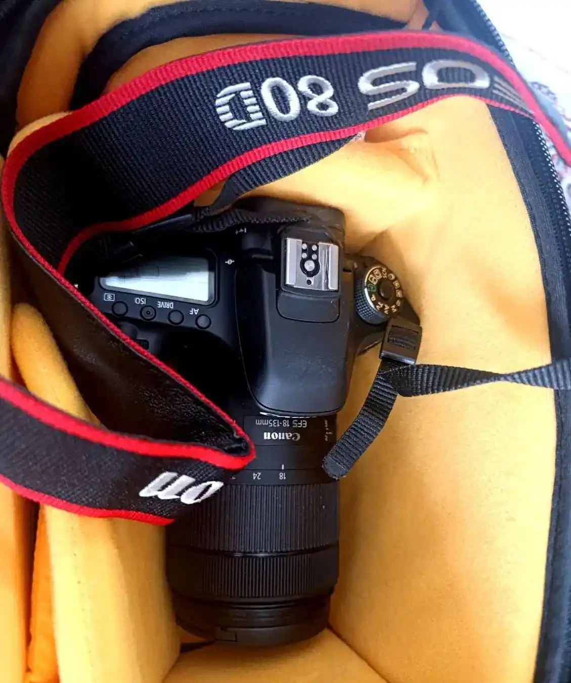 دوربین 80d کنون در حد نو دست دو