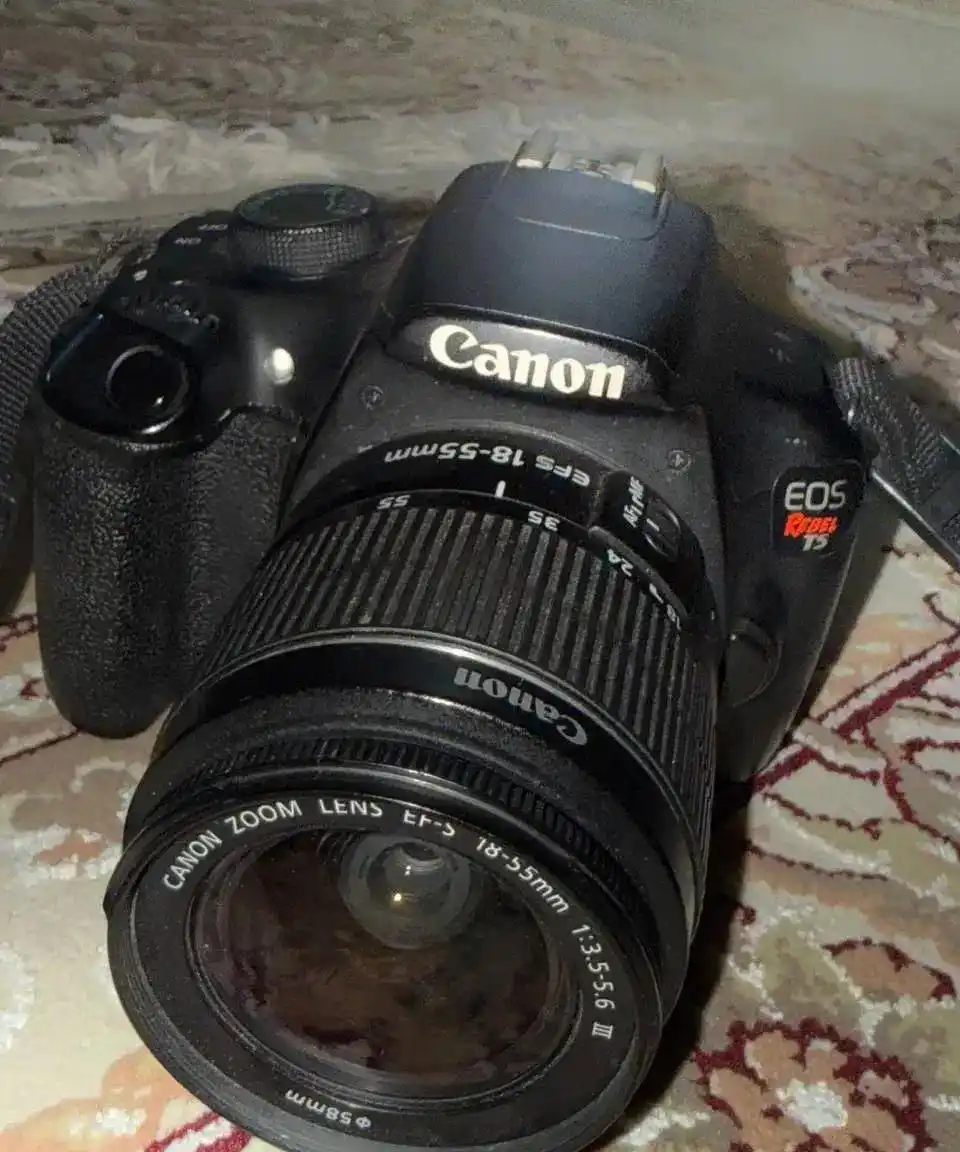 دوربین  REBEL t5 دست دو