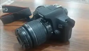canon1300D دوربین عکاسی دست دوم
