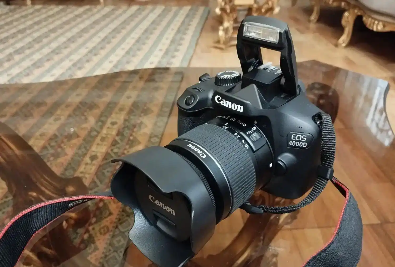 دوربین عکاسی canon4000D دست دو