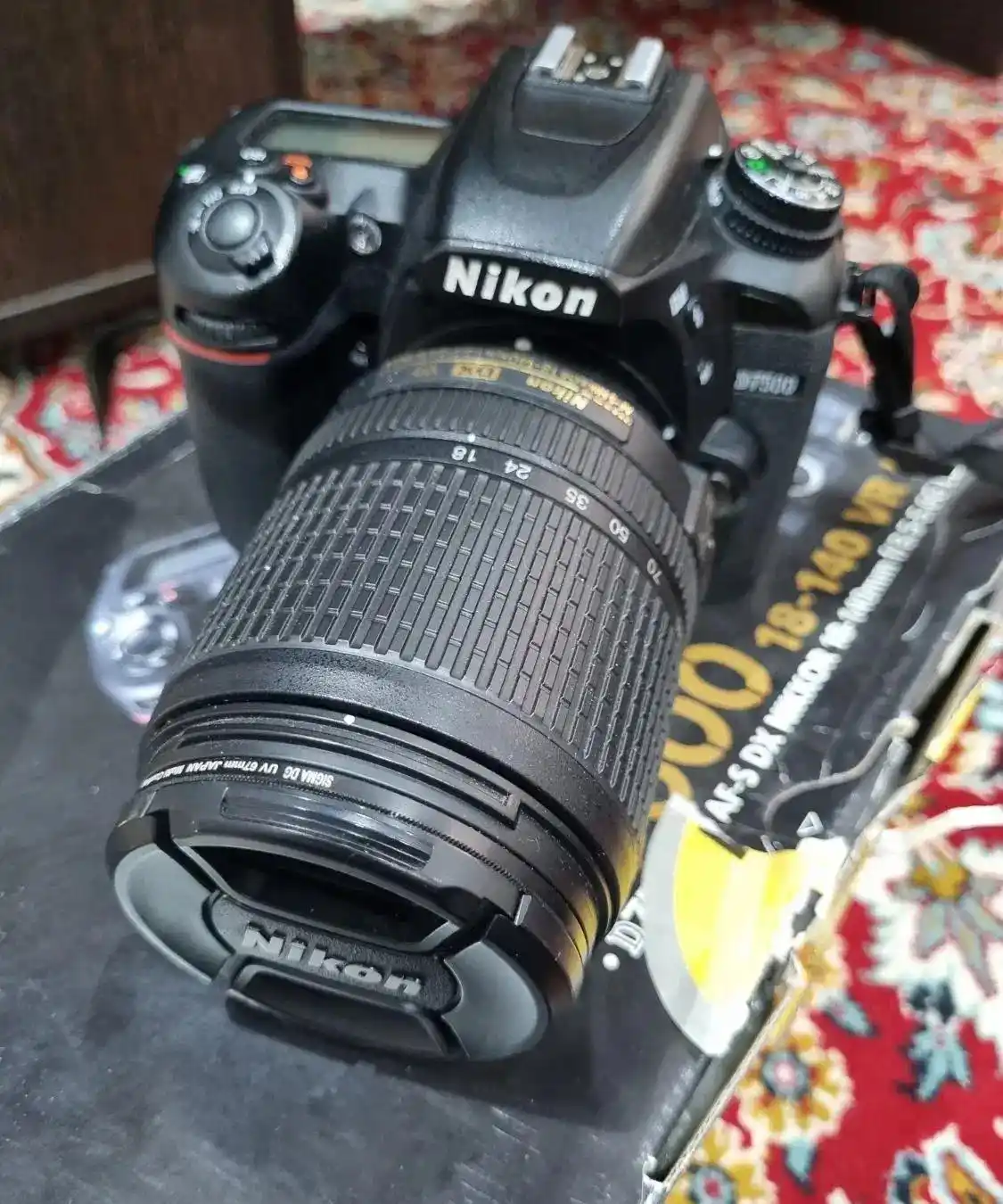 دوربین نیکون D7500 دست دو