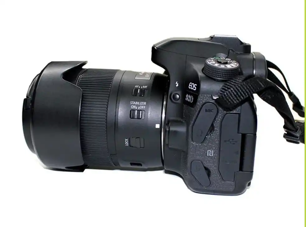 دوربین Canon 80D با لنز 18_135 دست دو