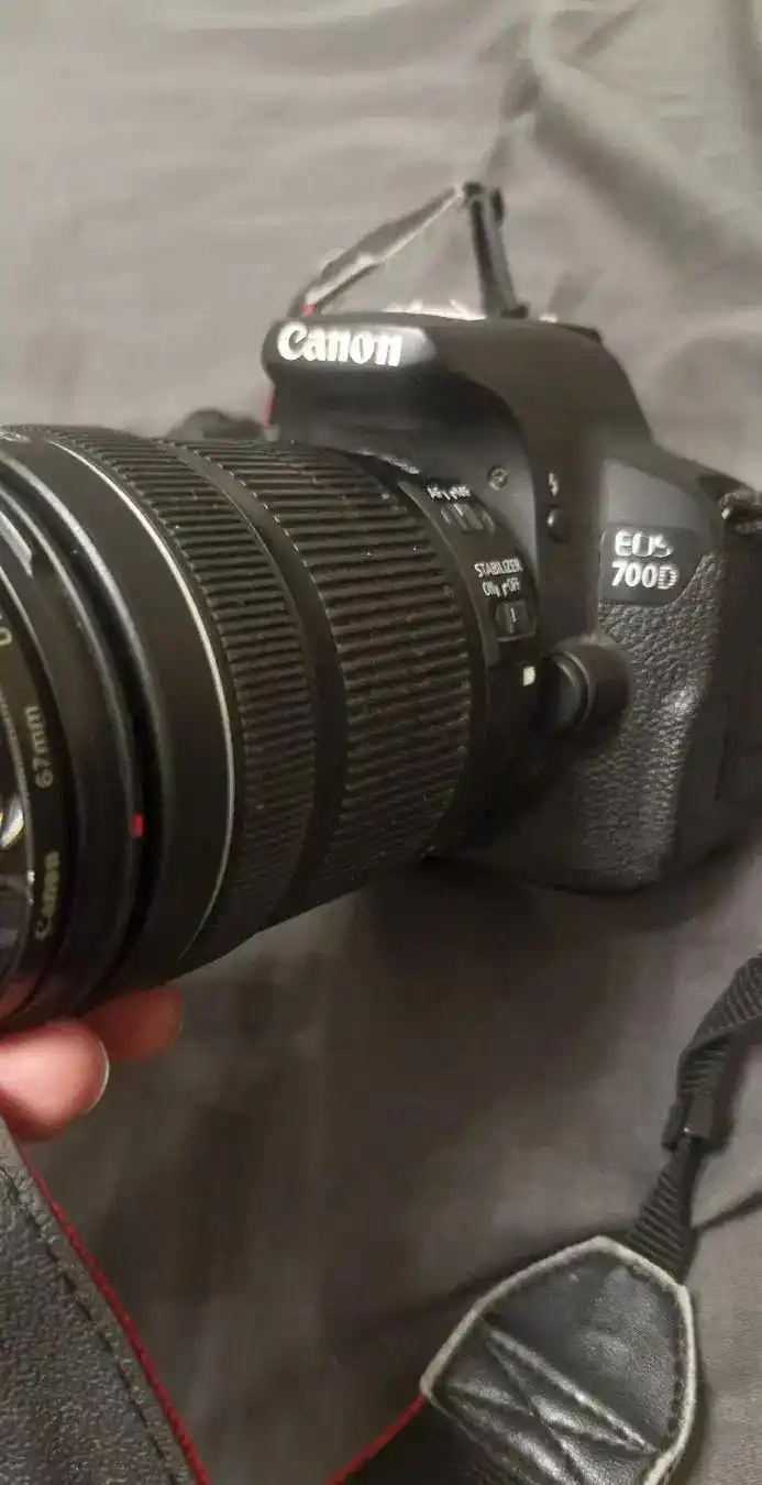 دوربین 700d 18.135 کانن دست دو