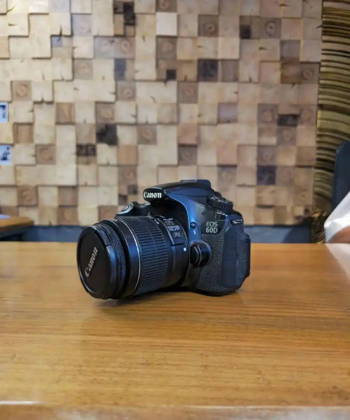 کنون ۶۰d canon 60d لنز 18 55 دست دو