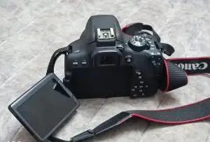 دوربین کنون 750D/تمیز و سالم دست دوم