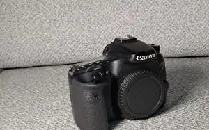 دوربین canon 70D صحیح و سالم دست دوم