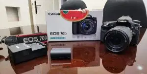 دوربین canon 70D صحیح و سالم دست دوم