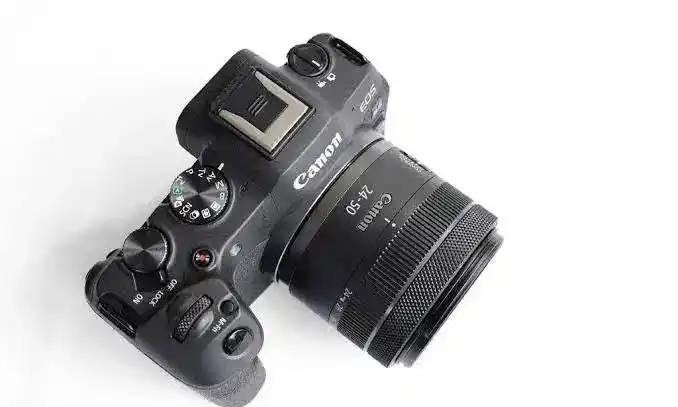 دوربین عکاسی کنون R8 دست دو