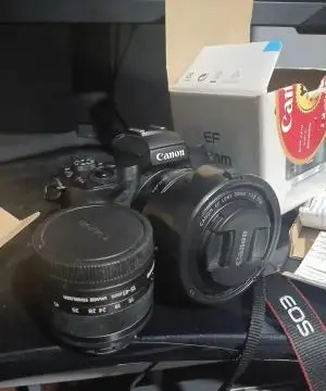 دوربین M50 canon دست دوم