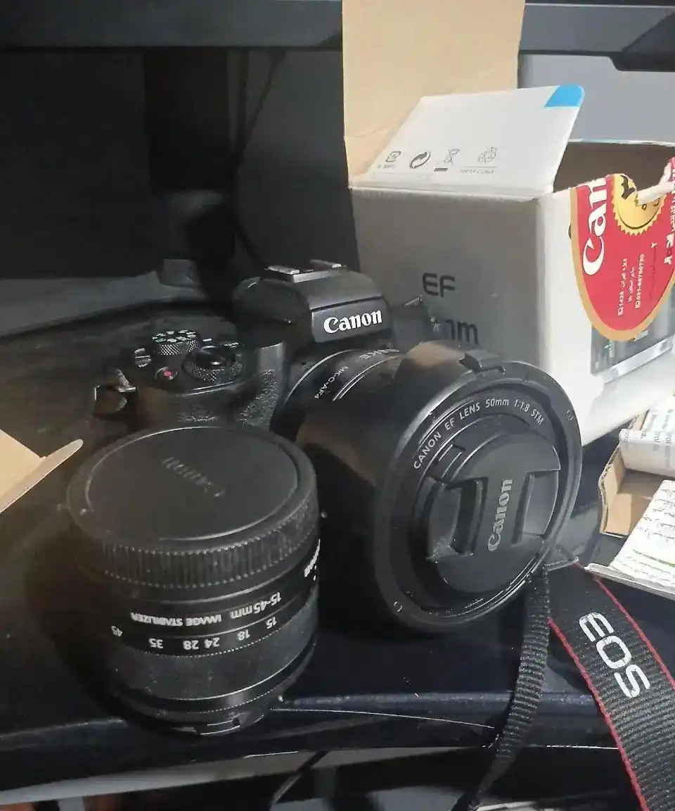 دوربین کنان m50 دست دو