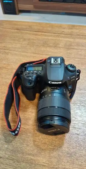 دوربین کانن 90d با دو لنز دست دوم