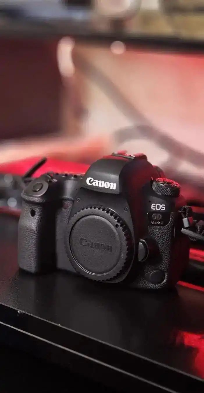 دوربین عکاسی Canon 6d mark2 با لنز 70-200 دست دو