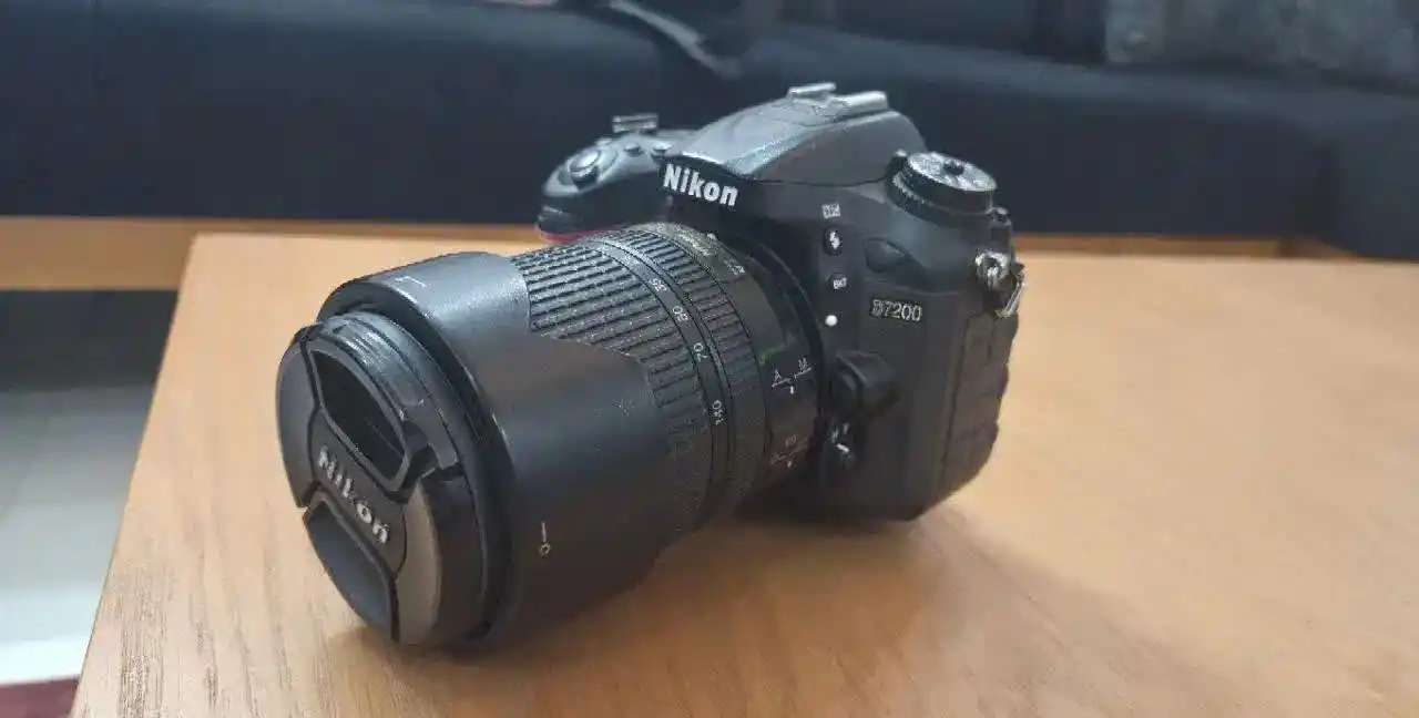 نیکون Nikoon D7200 لنز 18-140 دست دو