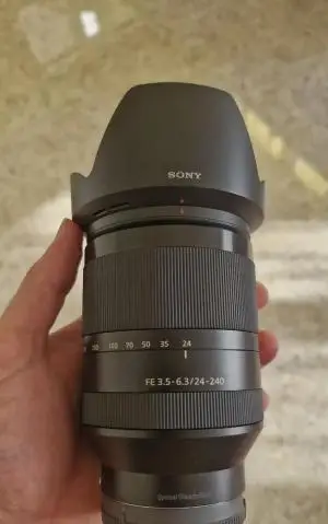 Sony FE 24 240mm f/3.5 6.3 OSS Lens دست دوم