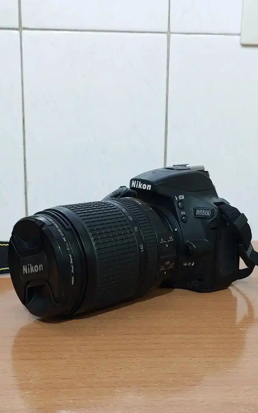 دوربین نیکون d5500 دست دو