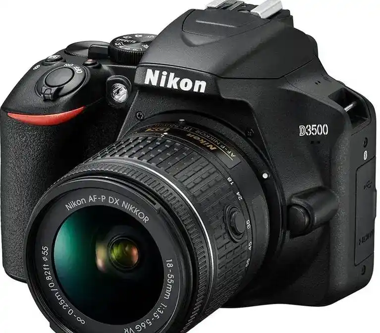 دوربین نیکون 3500D دست دو