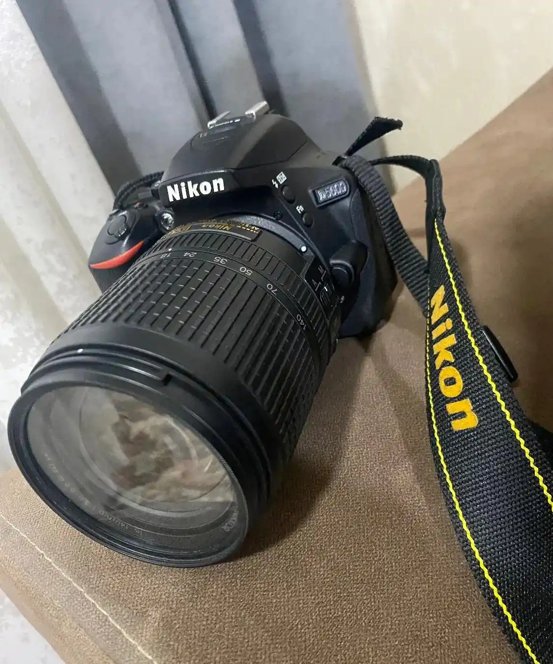 دوربین عکاسی نیکون d5600 دست دو