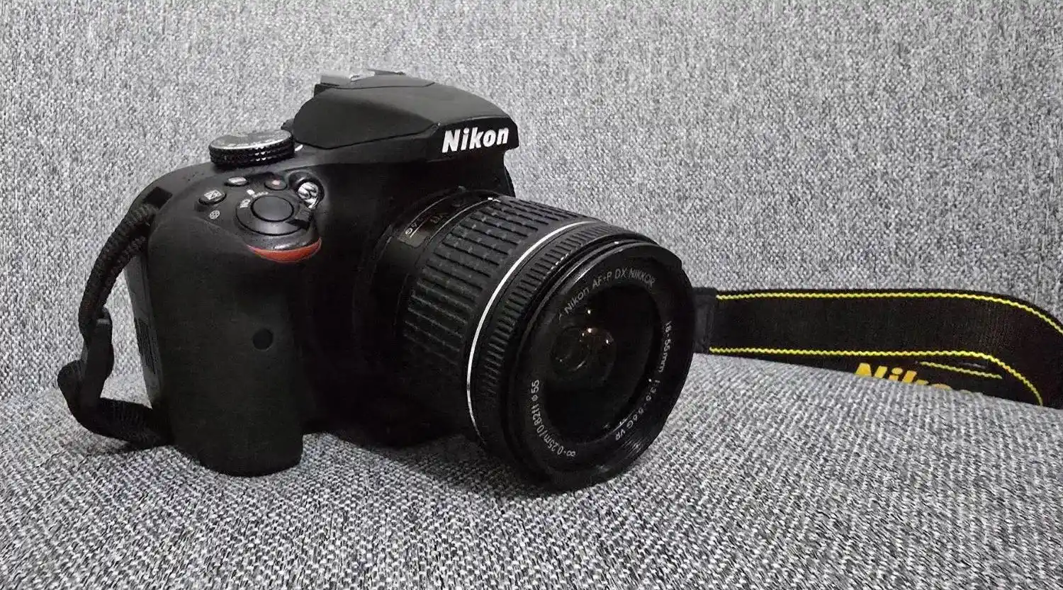 دوربین Nikon D3400 دست دو