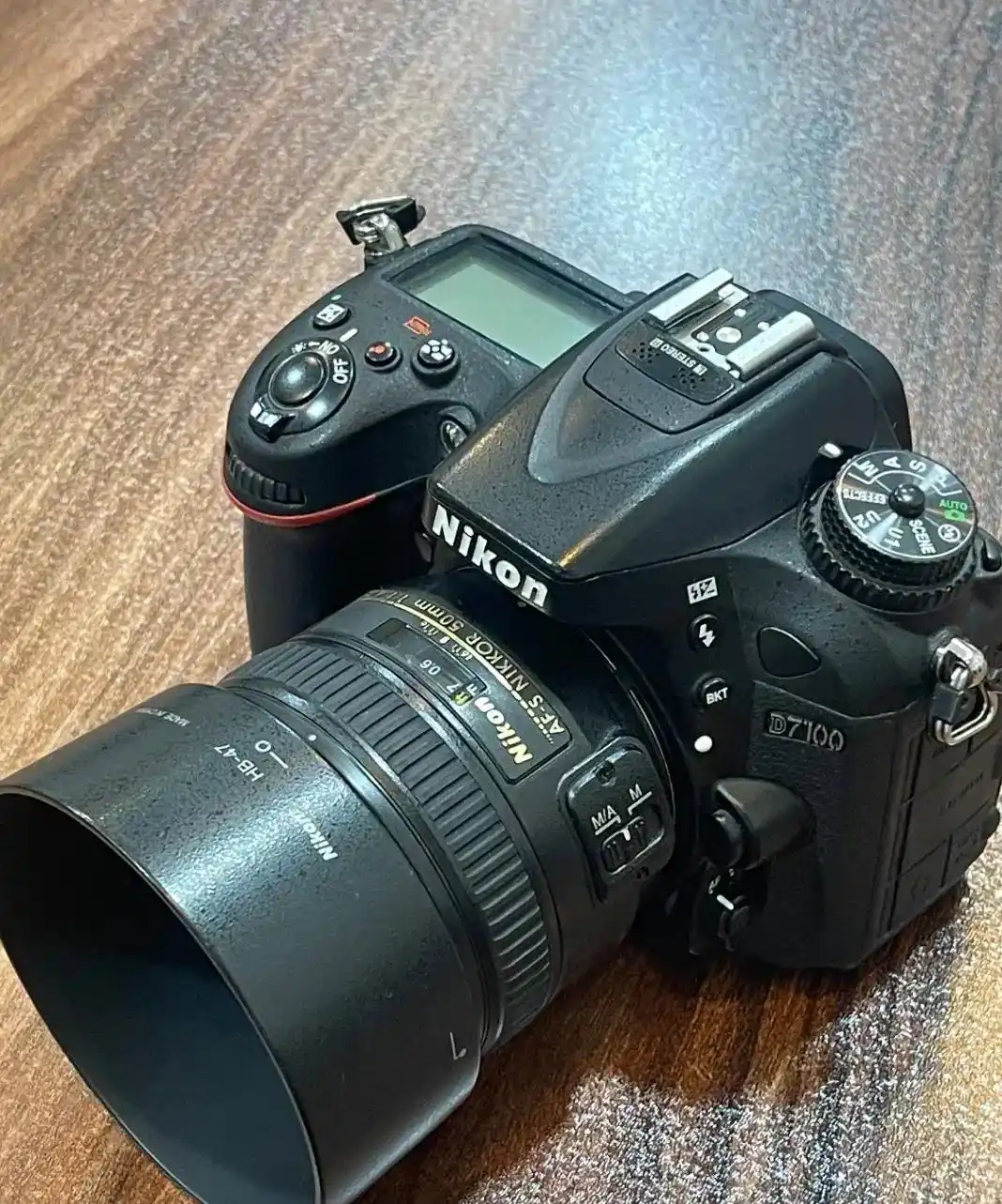 Nikon D 7100 دست دو