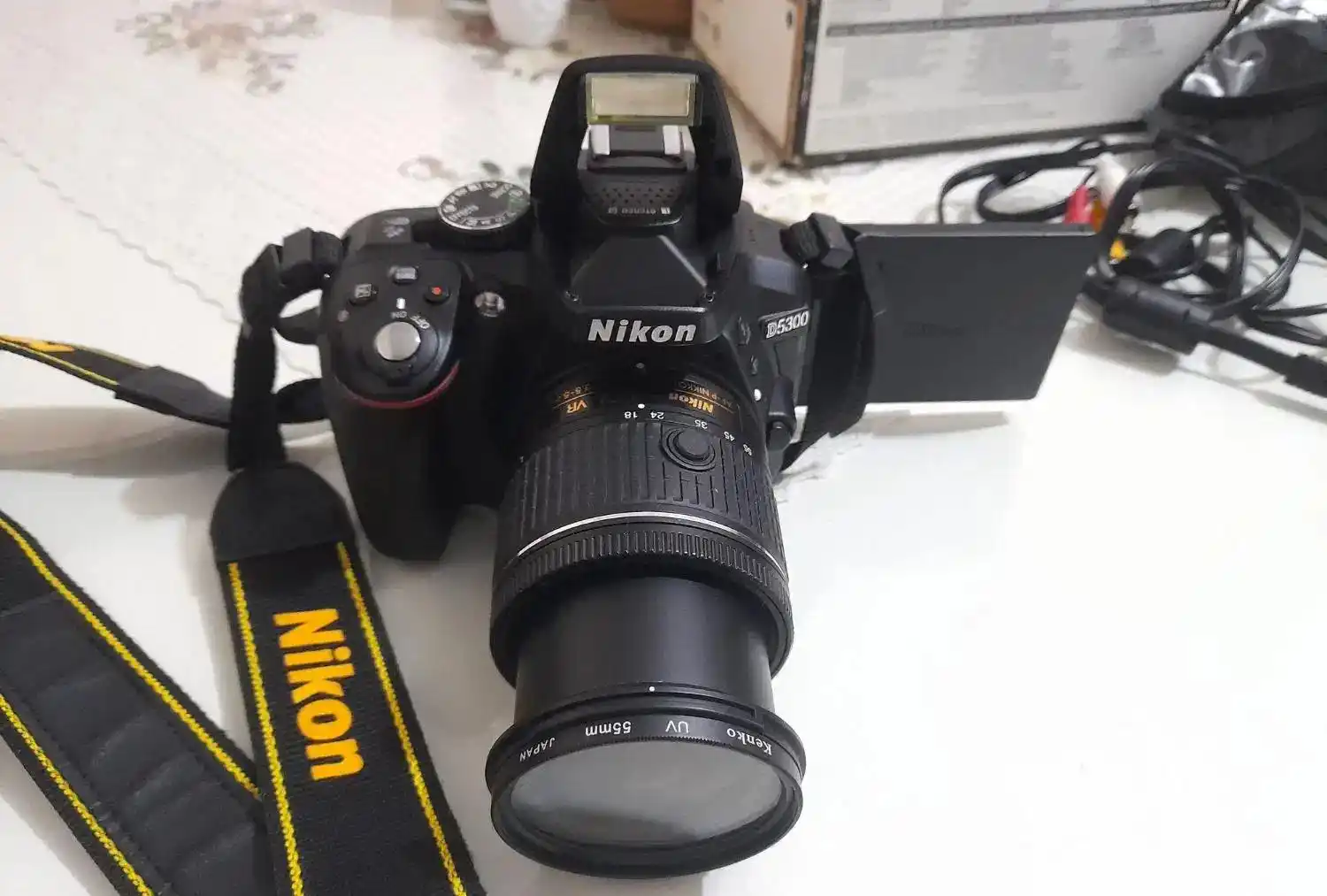 دوربین حرفه ای nikon D5300 در حد نو دست دو