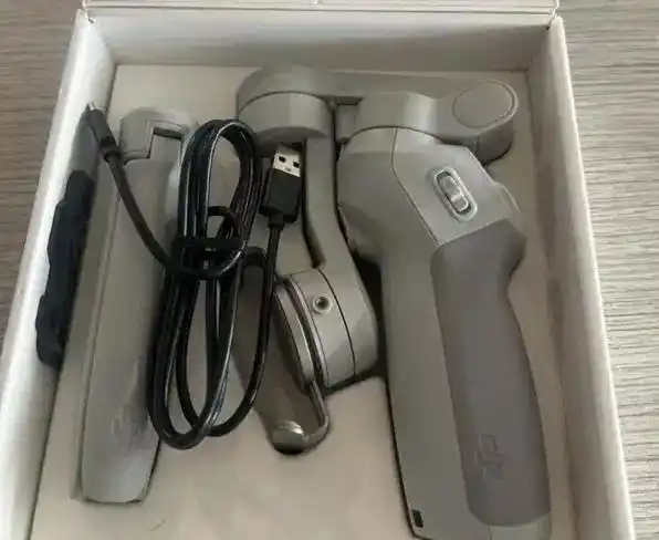 لرزشگیر گیمبال موبایل DJI Osmo Mobile SE دست دو