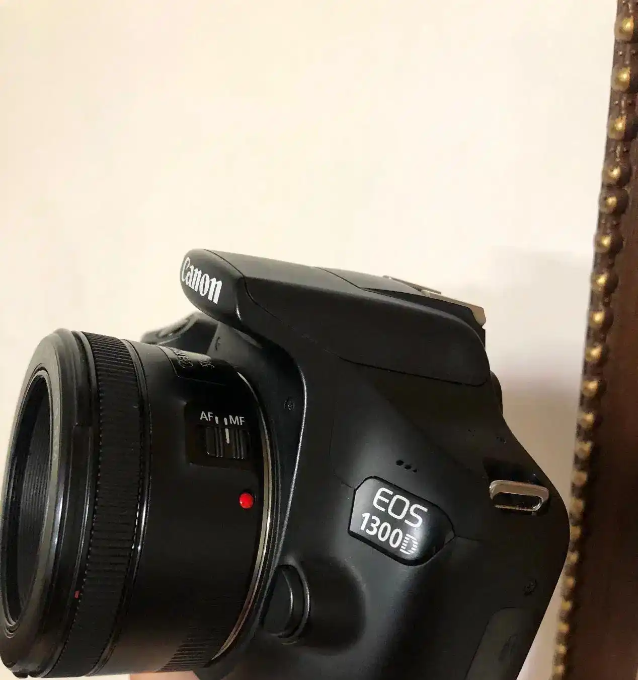 دوربین canon 1300D با لنز 50 f 1/8 دست دو