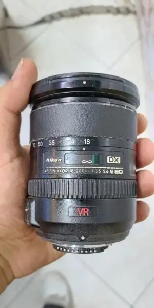 لنز نیکون  Nikon  18-200m مشخصات   مشخصات دست دوم
