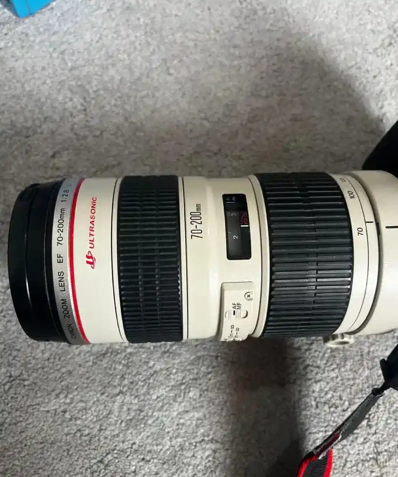 لنز 70-200 دست دو