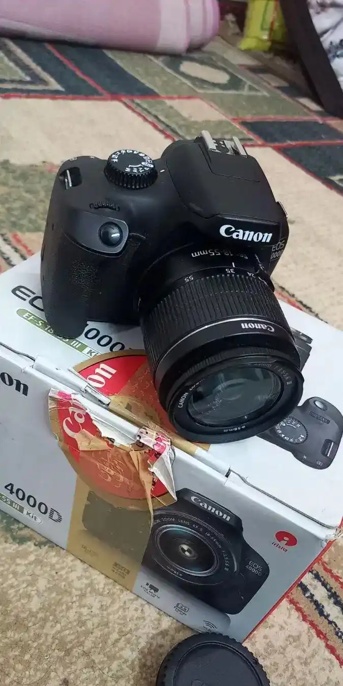 دوربین عکاسی canon 4000d مناسب مبتدی و حرفه ای دست دو