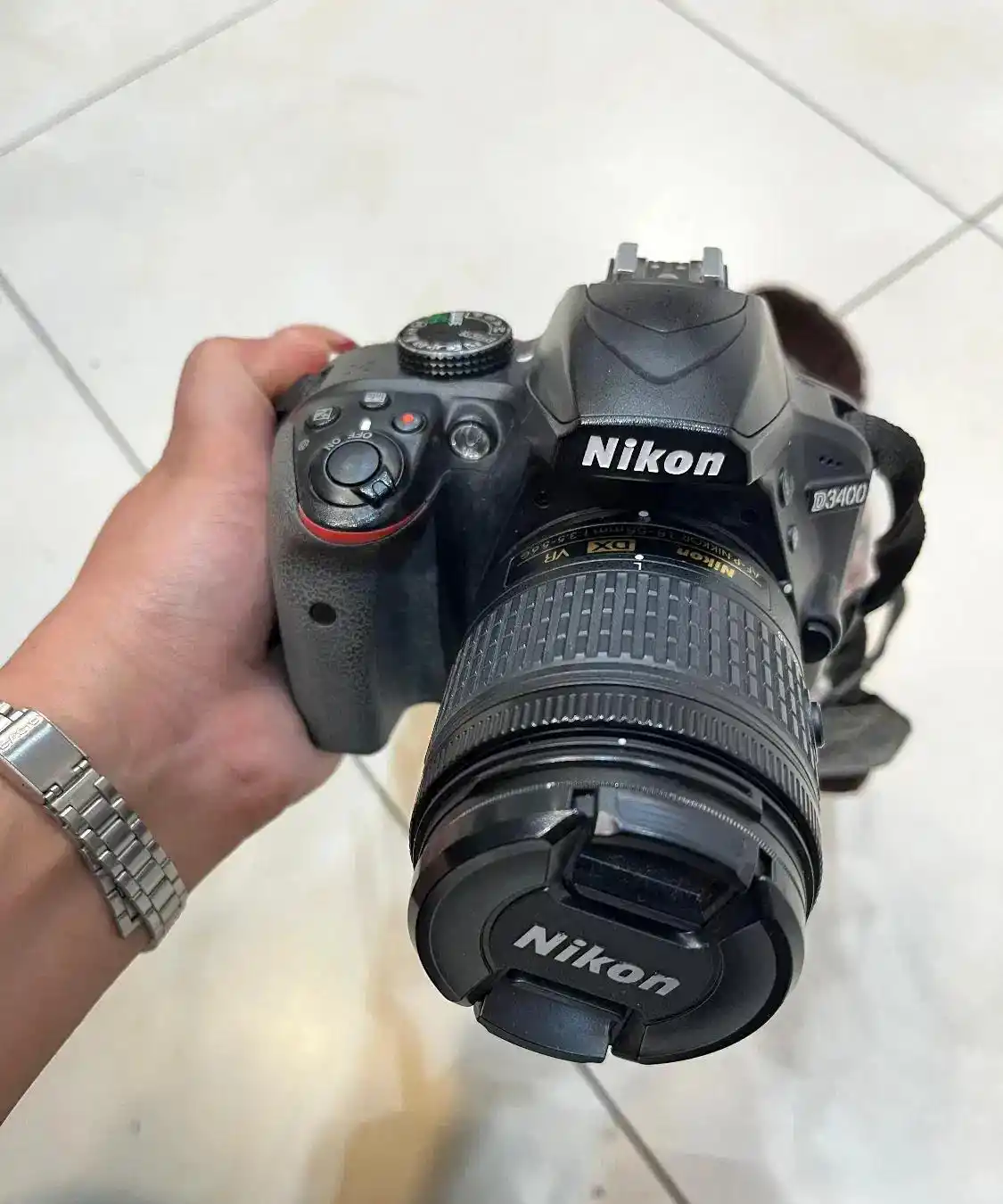 دوربین نیکون 3400D دست دو
