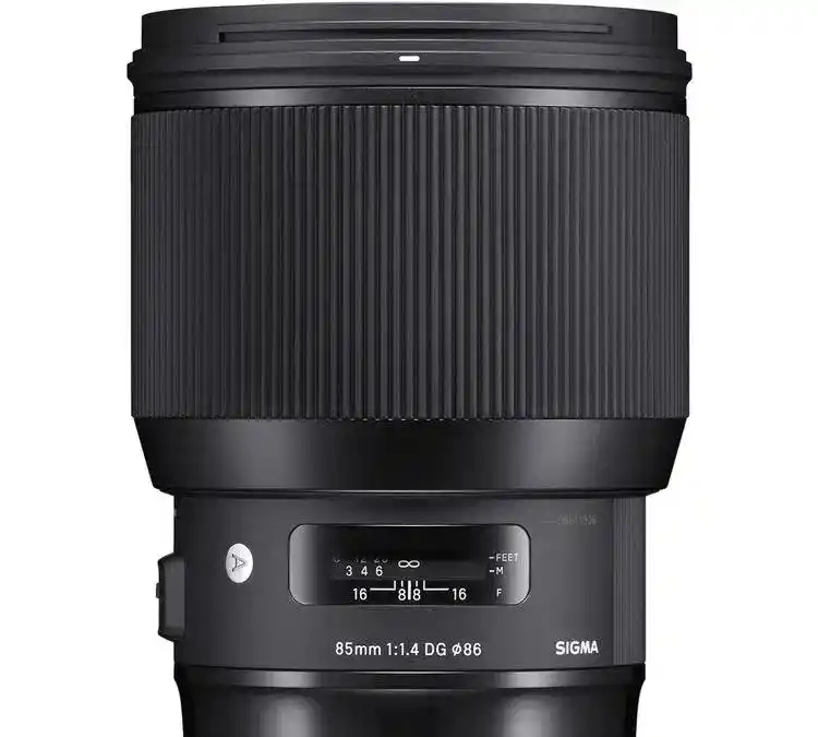 لنز sigma 85 mm f 1.4 / canon Mount دست دو