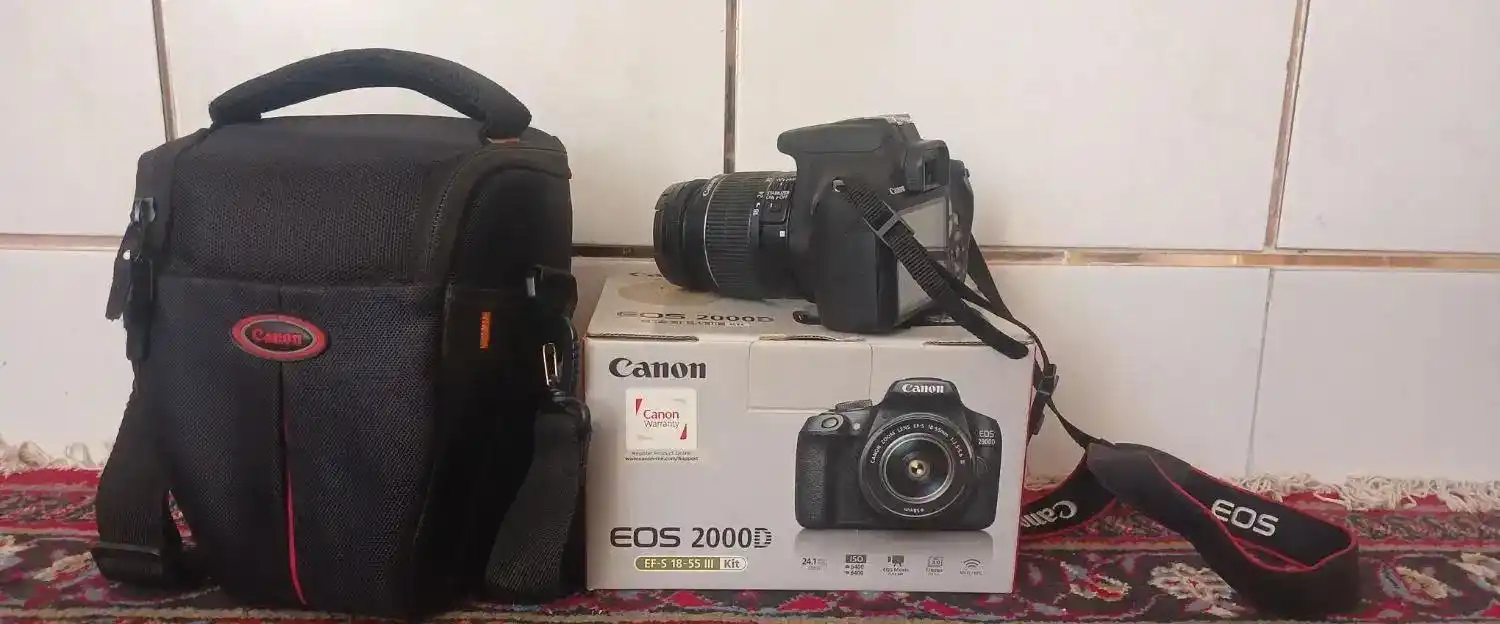 دوربین Canon 2000D دست دو