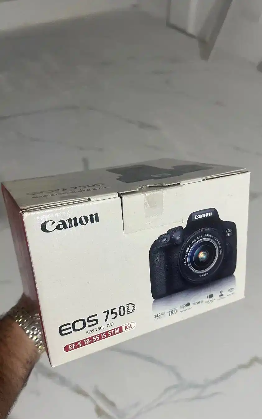 دوربین canon 750D - 18-138mm دست دو